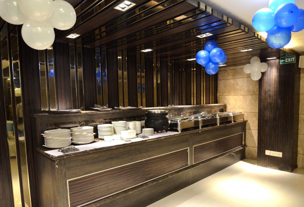 דלהי Hotel Metro View מראה חיצוני תמונה