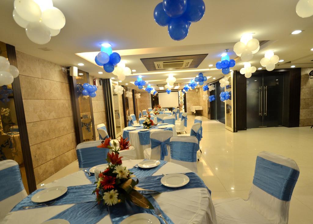 דלהי Hotel Metro View מראה חיצוני תמונה
