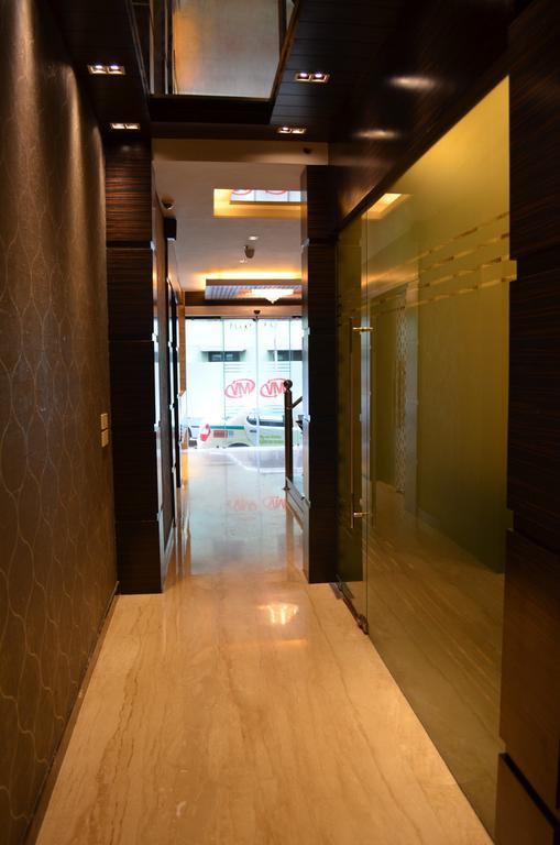 דלהי Hotel Metro View מראה חיצוני תמונה